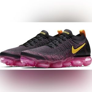 NIKE Size 8.5 Vapormax Flynit 2